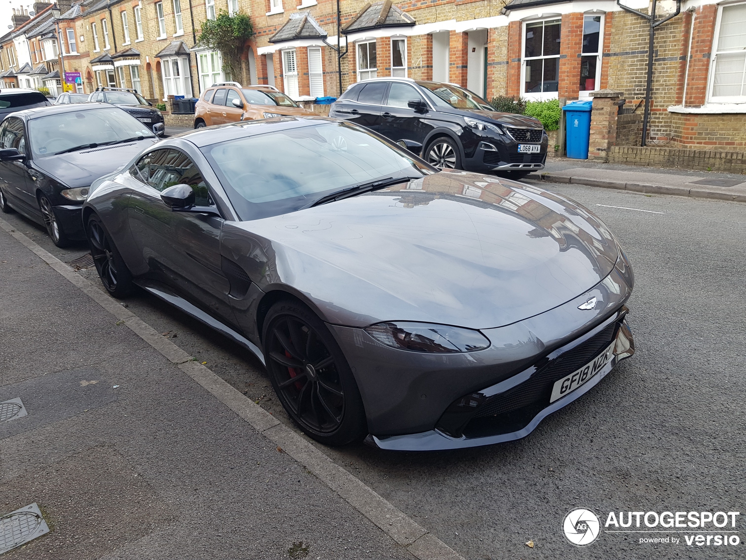 Aston Martin V8 Vantage 2018