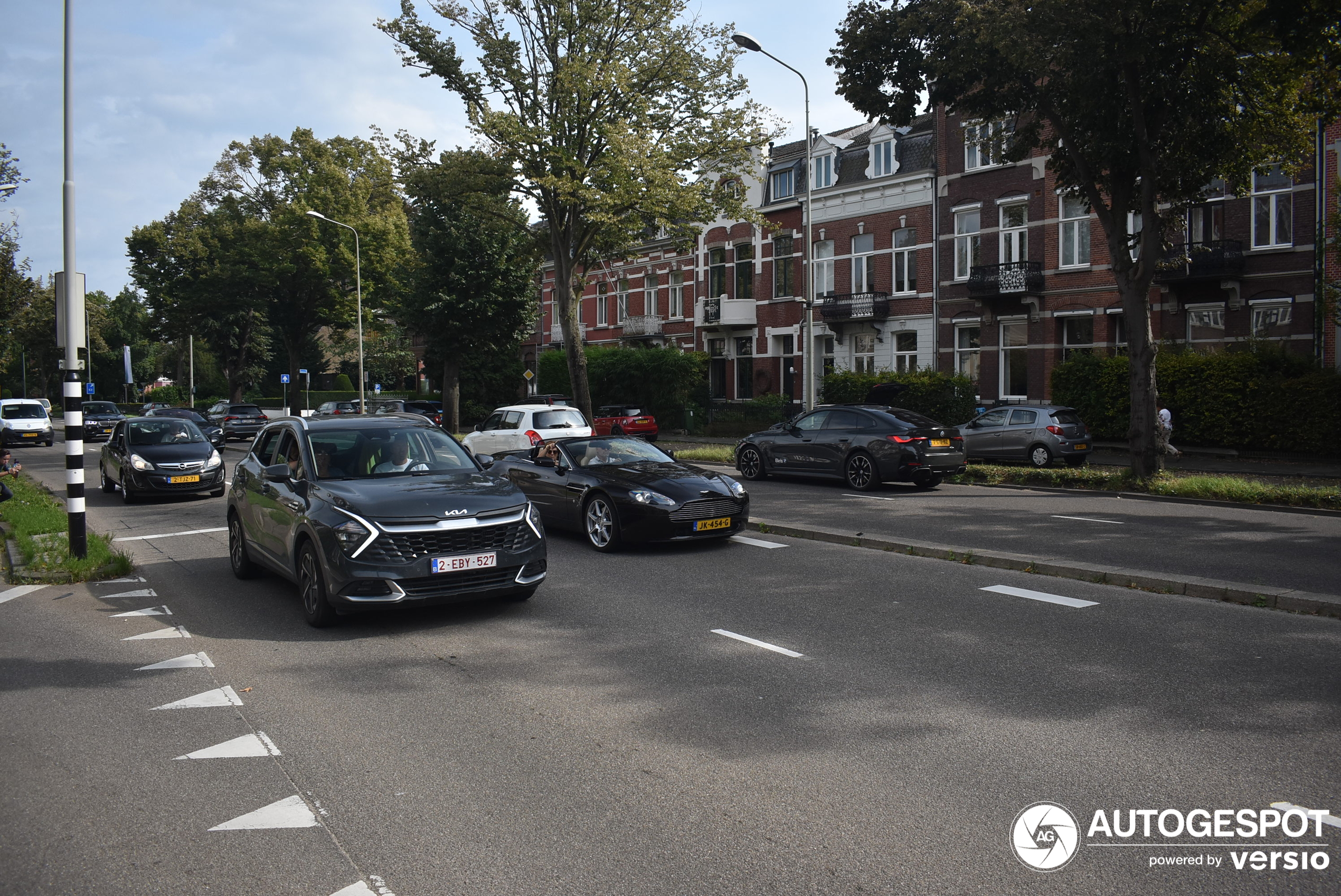 Aston Martin V8 Vantage Roadster