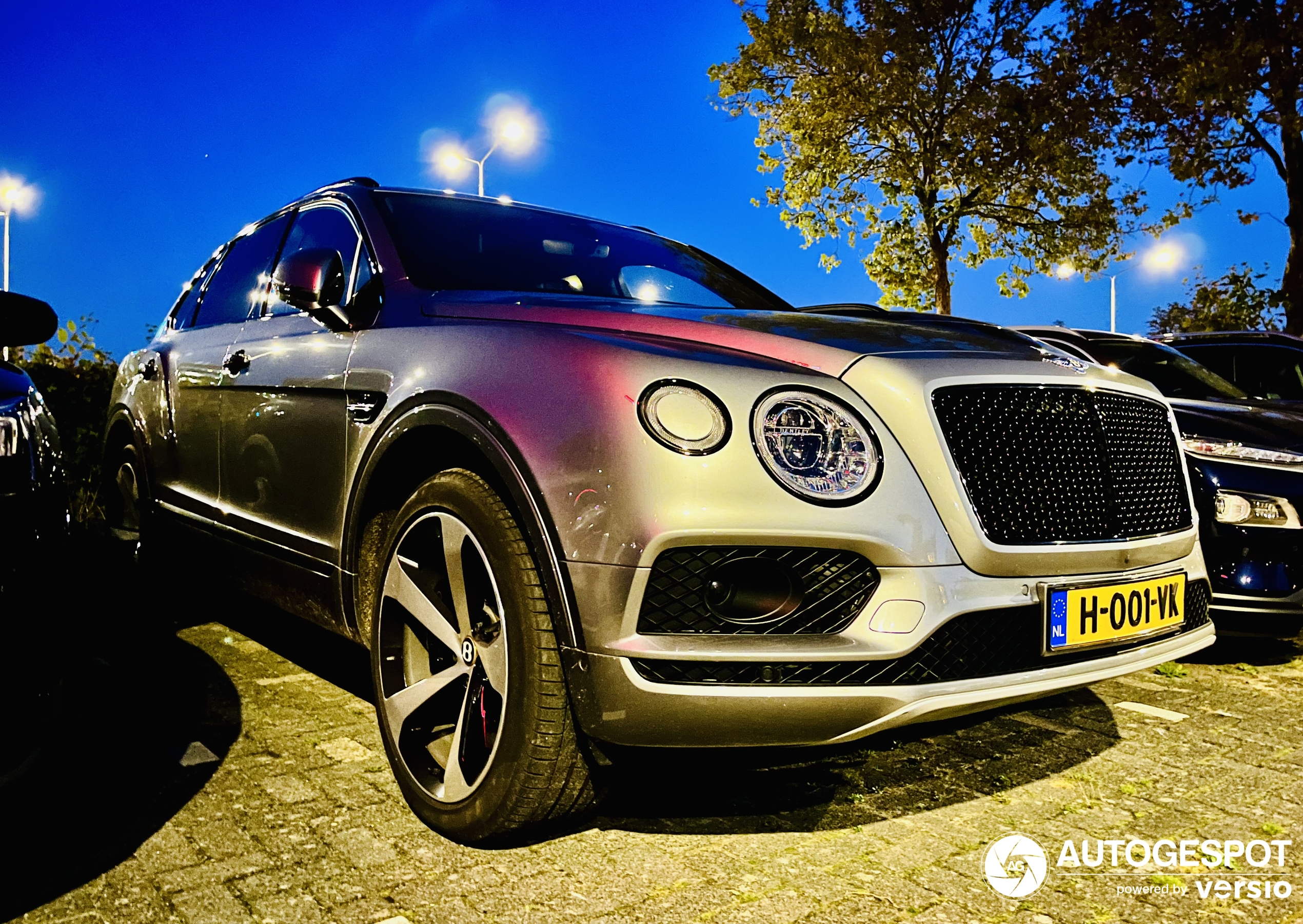 Bentley Bentayga V8