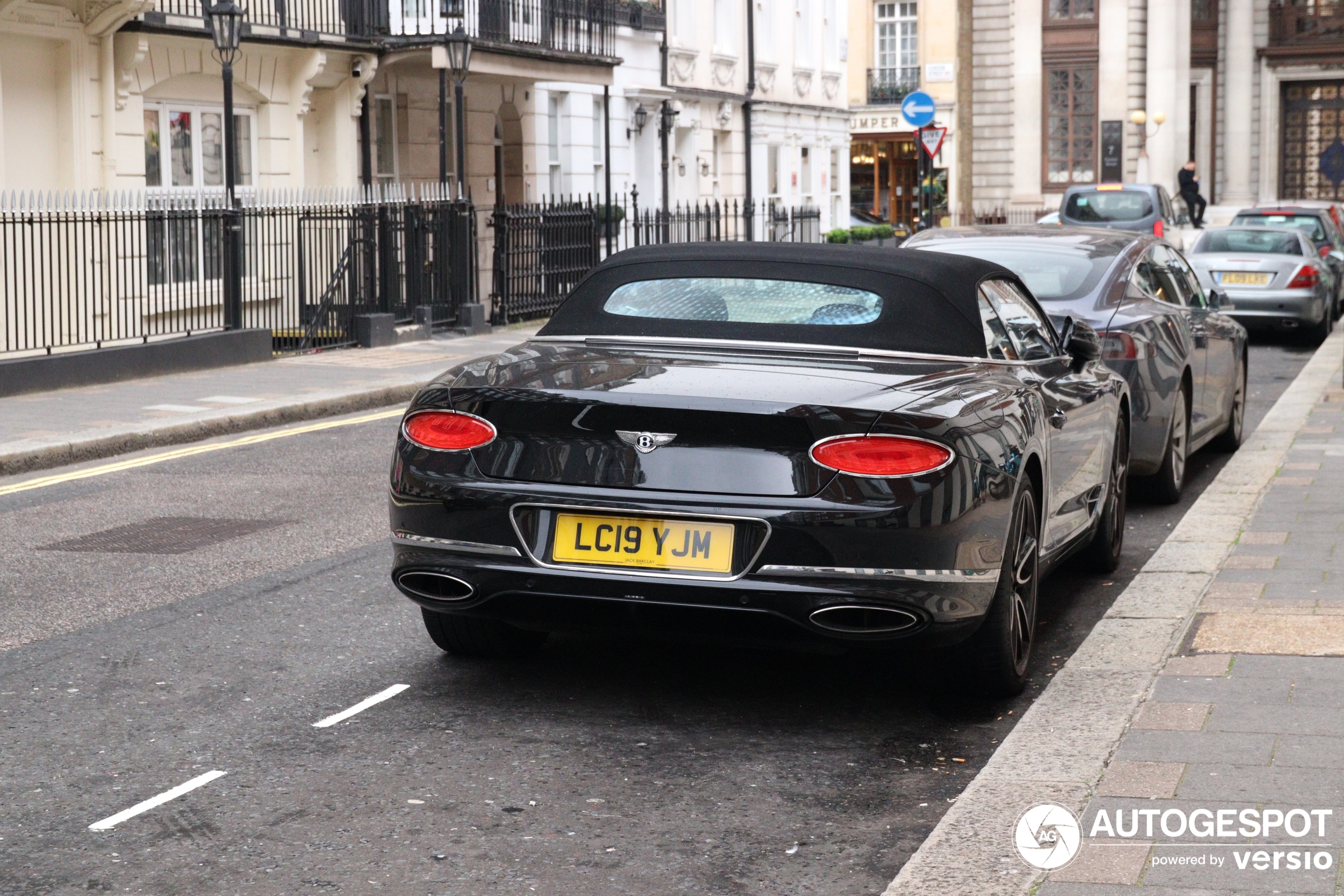 Bentley Continental GTC 2019