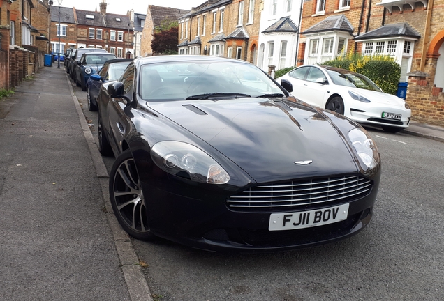 Aston Martin DB9 2010