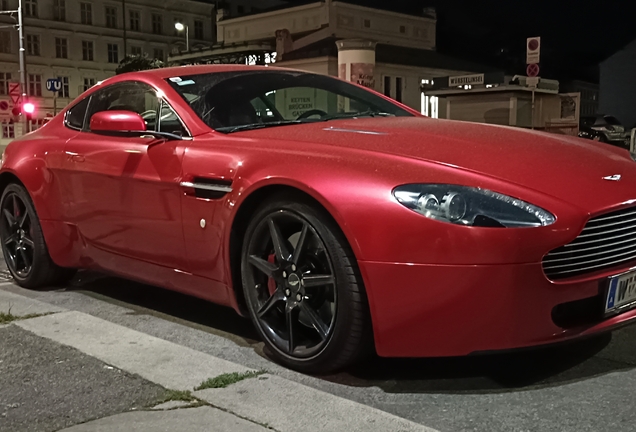 Aston Martin V8 Vantage