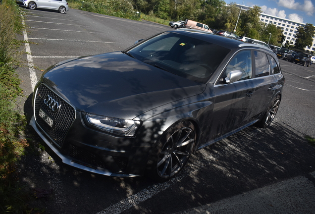 Audi RS4 Avant B8