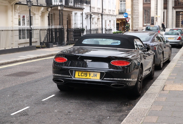 Bentley Continental GTC 2019