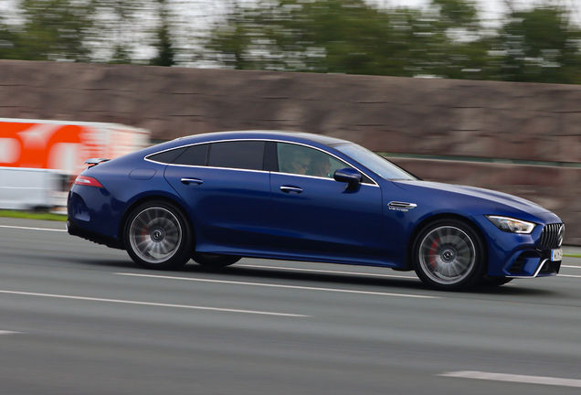 Mercedes-AMG GT 63 X290