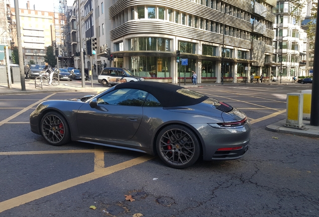 Porsche 992 Carrera 4S Cabriolet