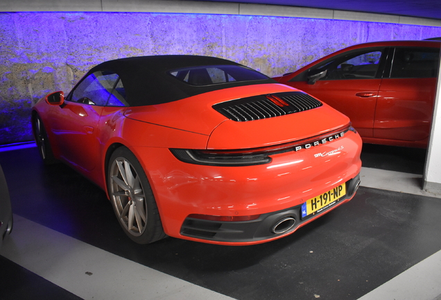 Porsche 992 Carrera 4S Cabriolet