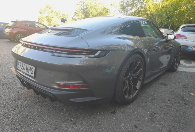 Porsche 992 GT3 Touring