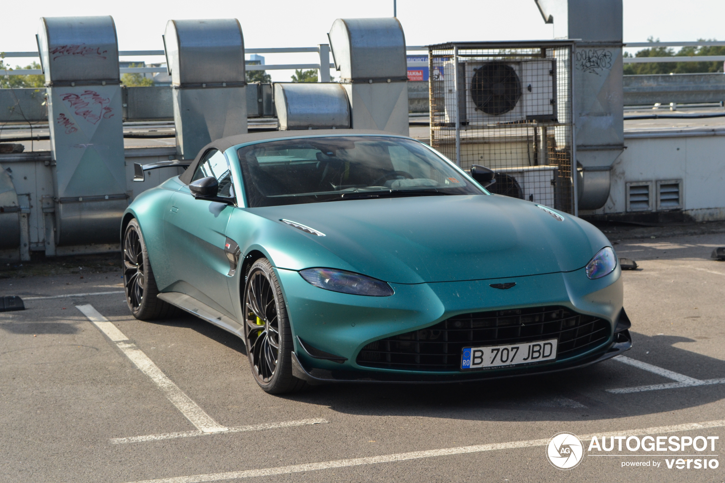 Aston Martin V8 Vantage Formula 1 Edition Roadster