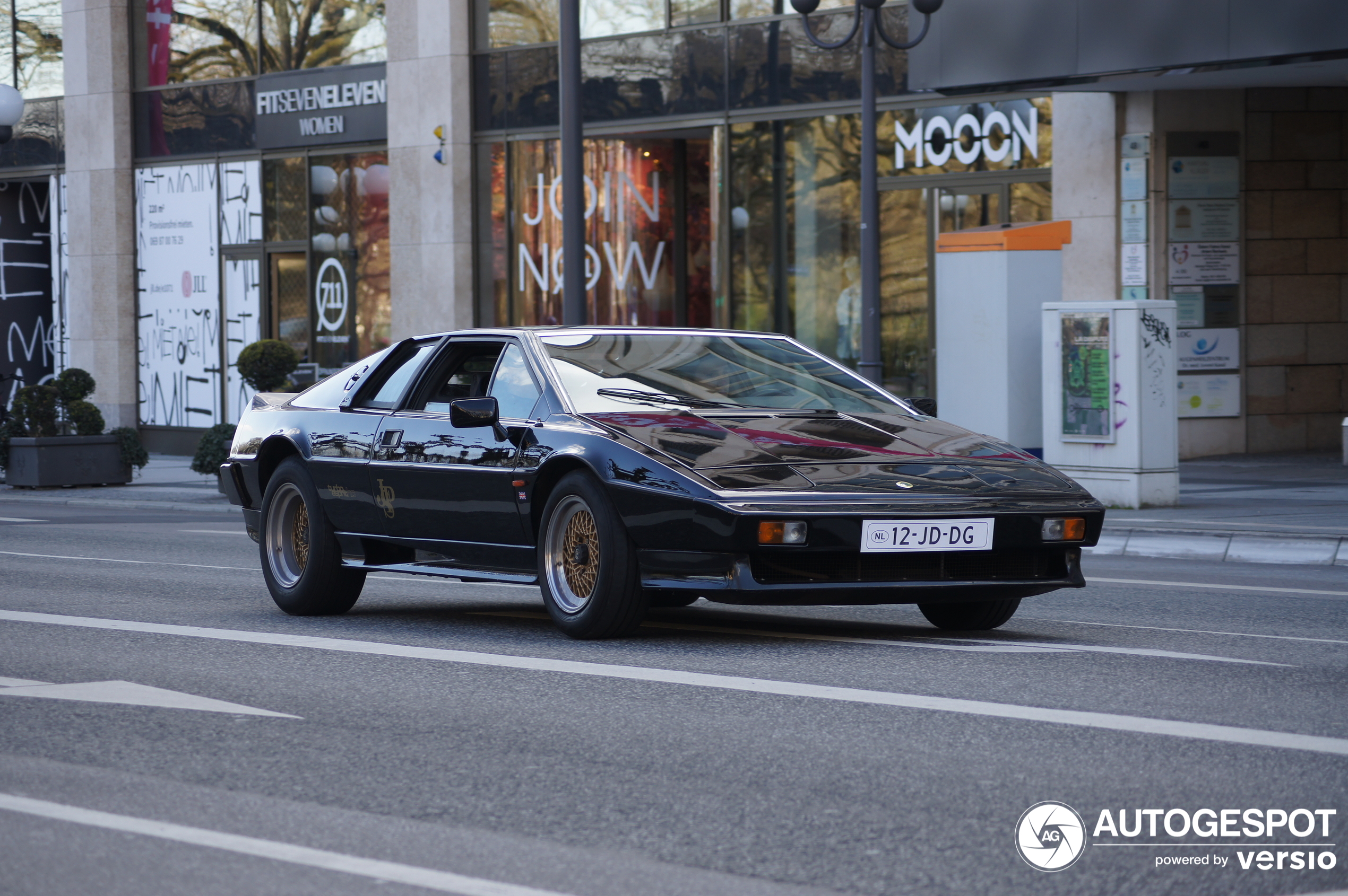 Lotus Turbo Esprit HC