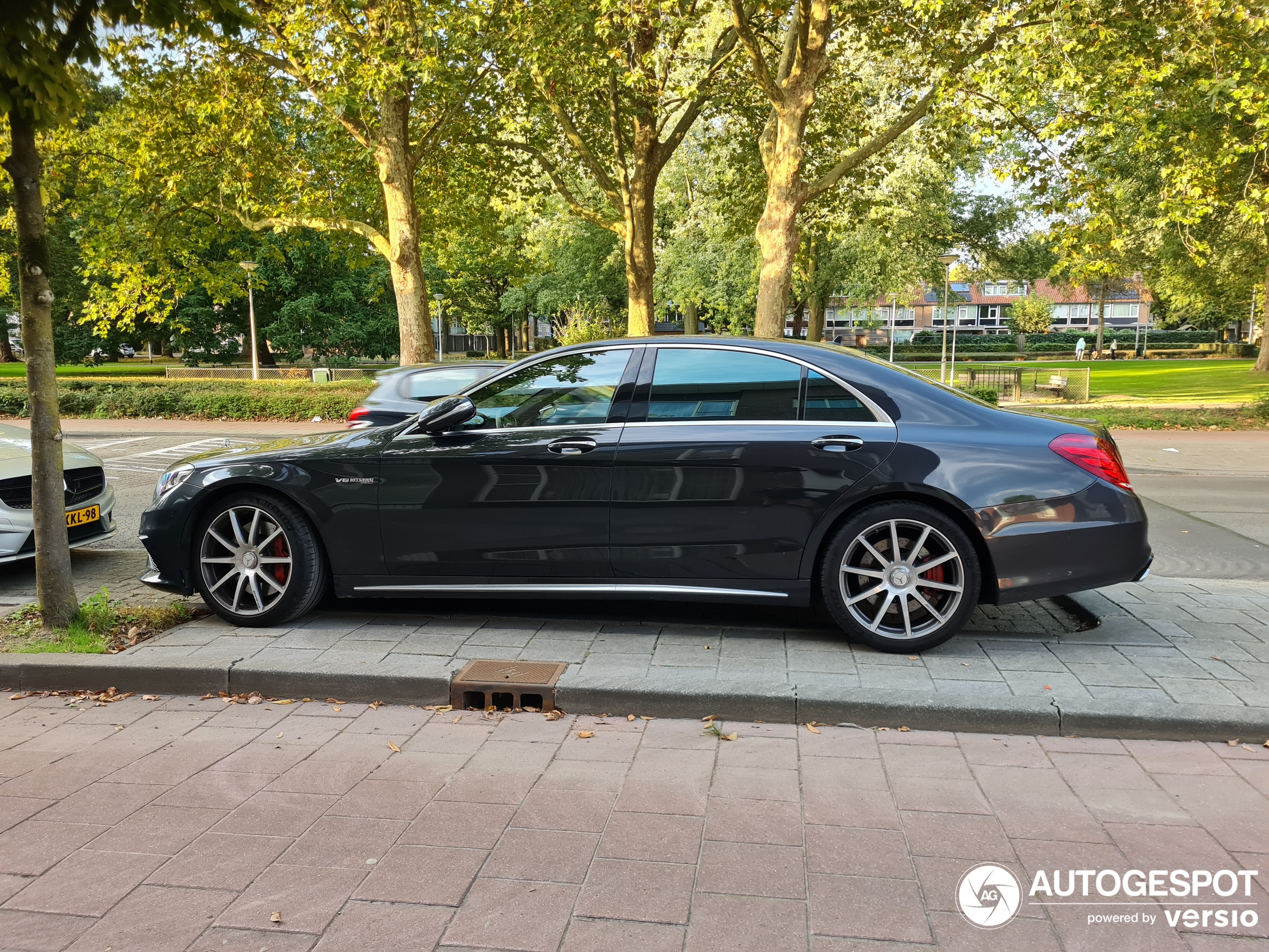 Mercedes-Benz S 63 AMG V222