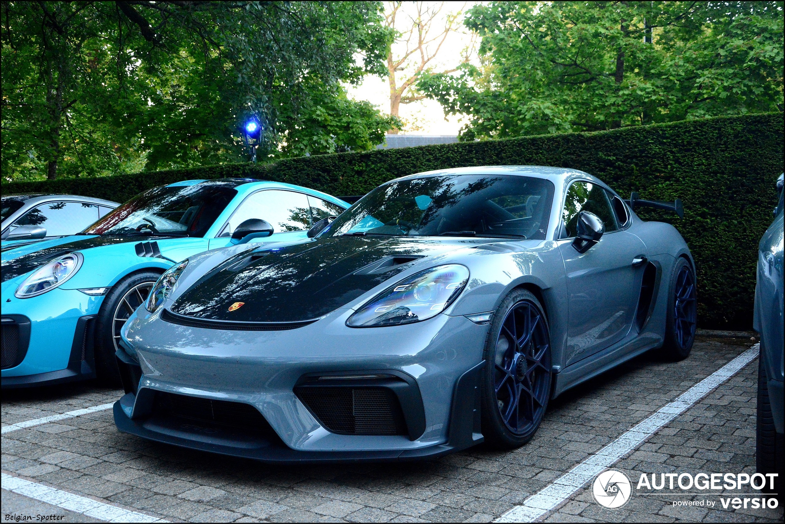 Porsche 718 Cayman GT4 RS Weissach Package