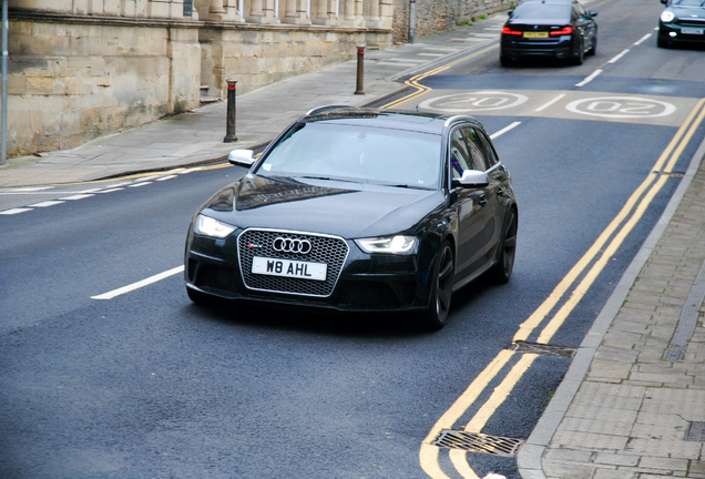 Audi RS4 Avant B8