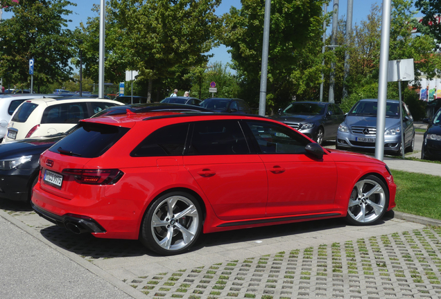 Audi RS4 Avant B9