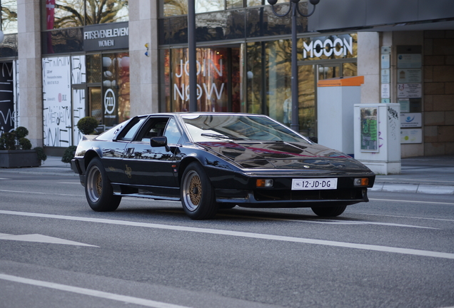 Lotus Turbo Esprit HC