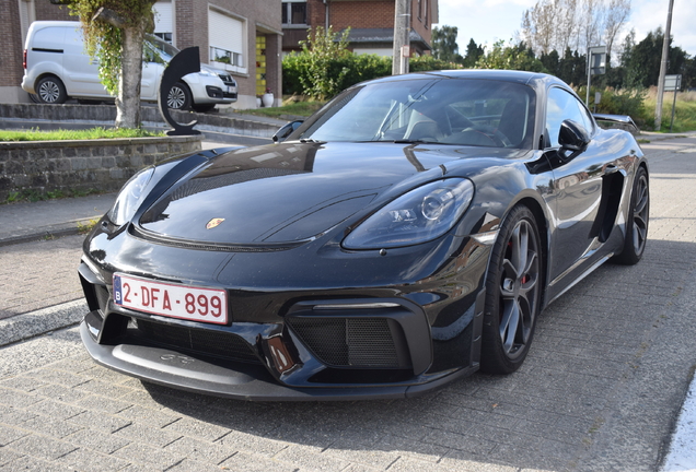 Porsche 718 Cayman GT4