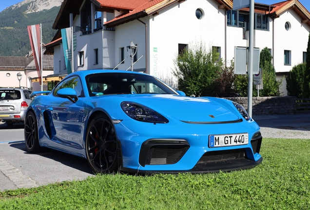 Porsche 718 Cayman GT4