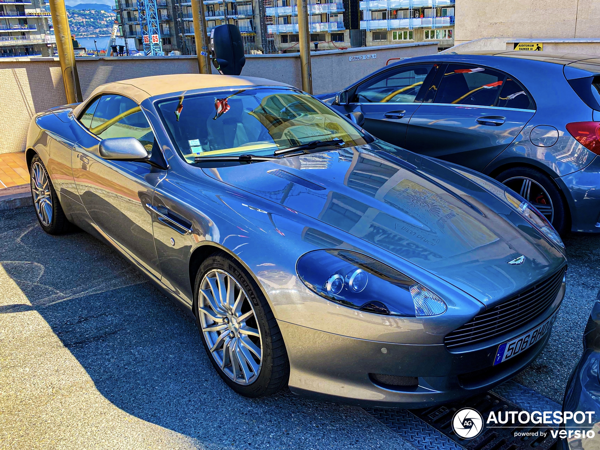 Aston Martin DB9 Volante