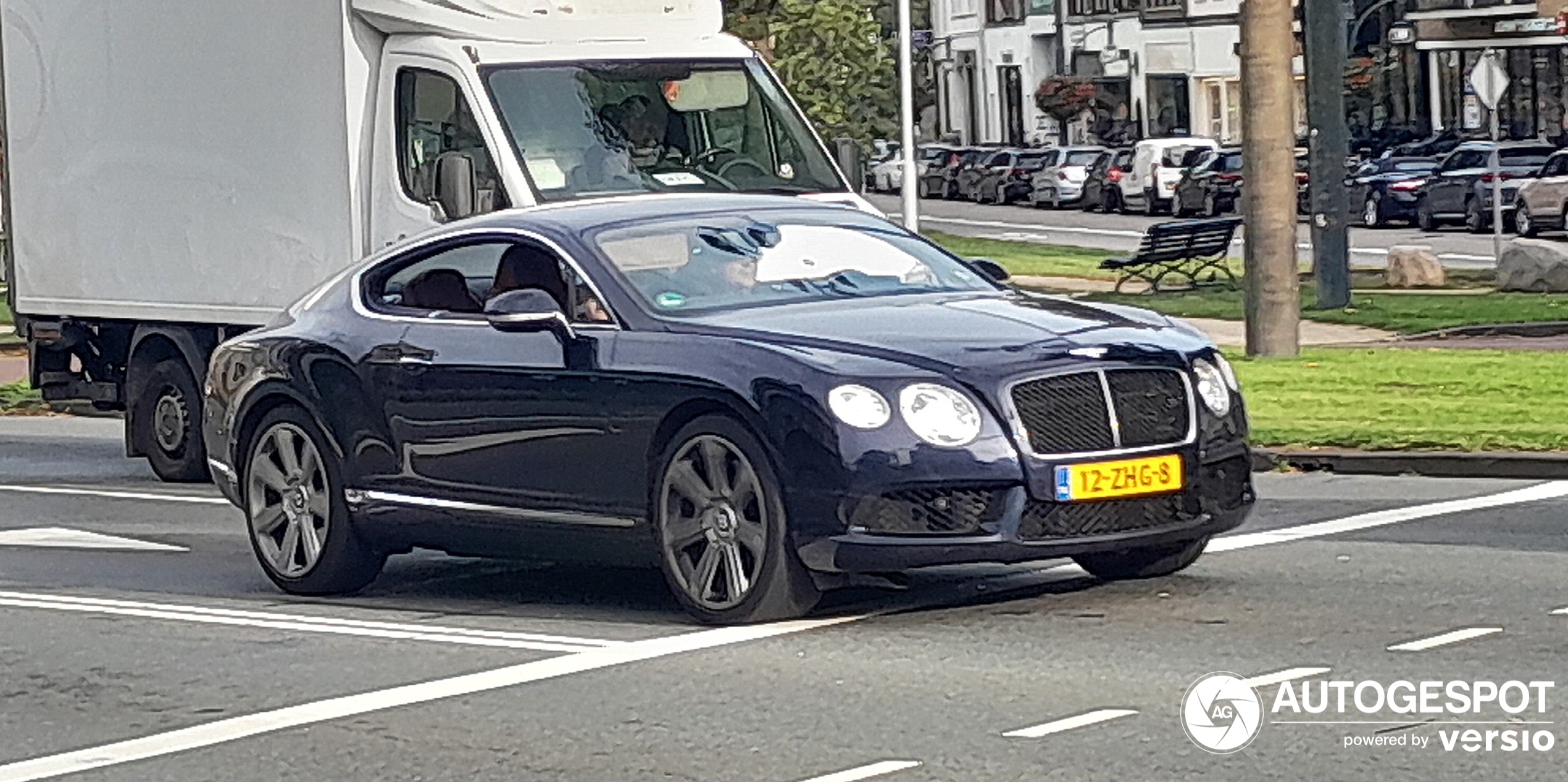 Bentley Continental GT V8