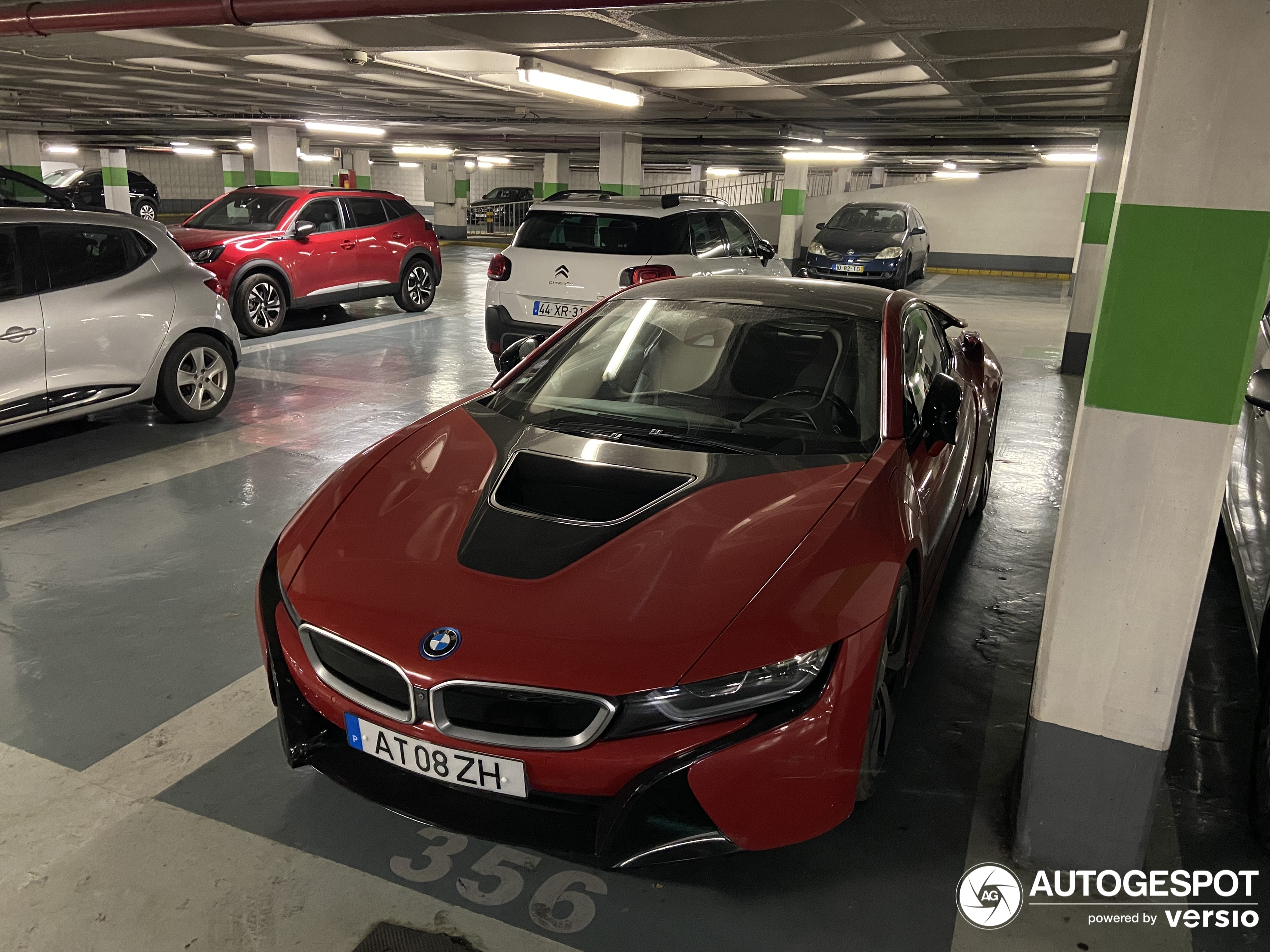 BMW i8 Protonic Red Edition