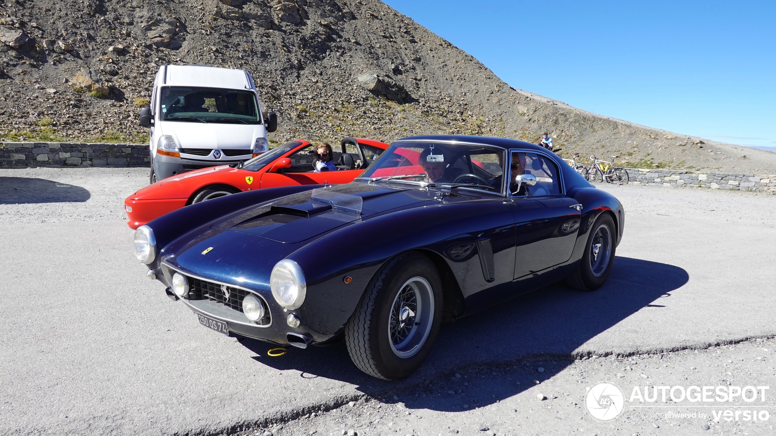 Here you can see the even rarer version of the 250 GT SWB Berlinetta.