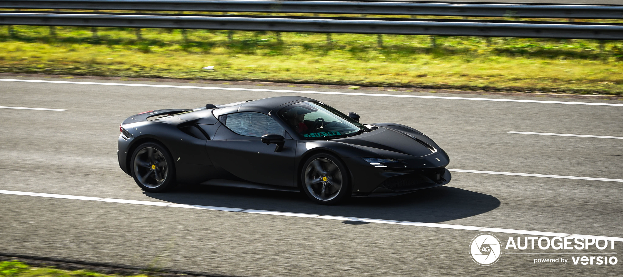 Ferrari SF90 Spider