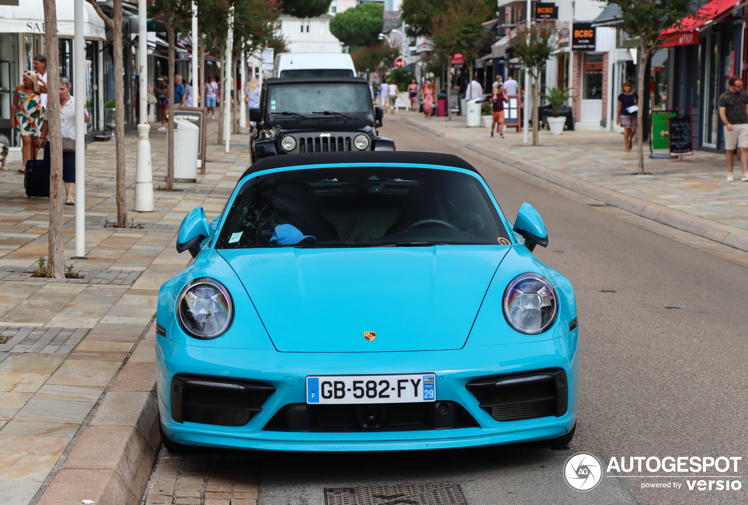 Porsche 992 Carrera 4S Cabriolet