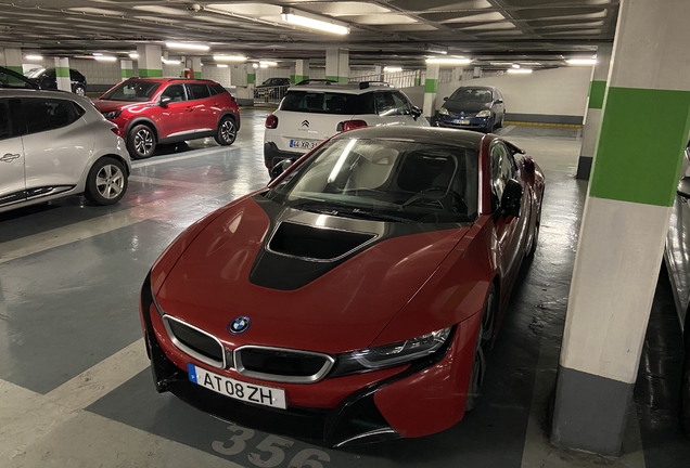 BMW i8 Protonic Red Edition