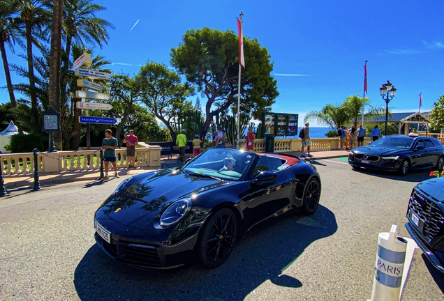 Porsche 992 Carrera 4S Cabriolet