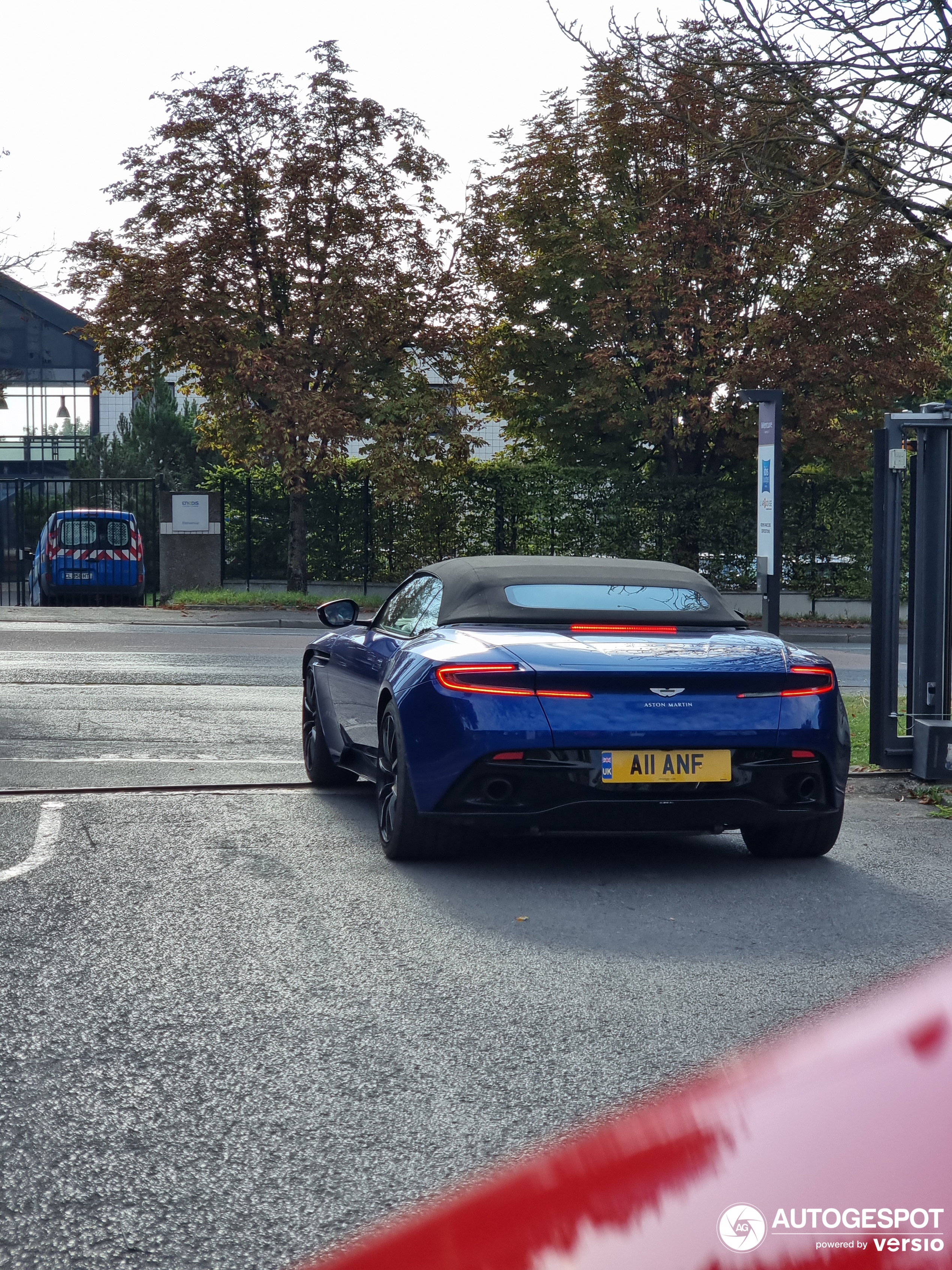 Aston Martin DB11 V8 Volante