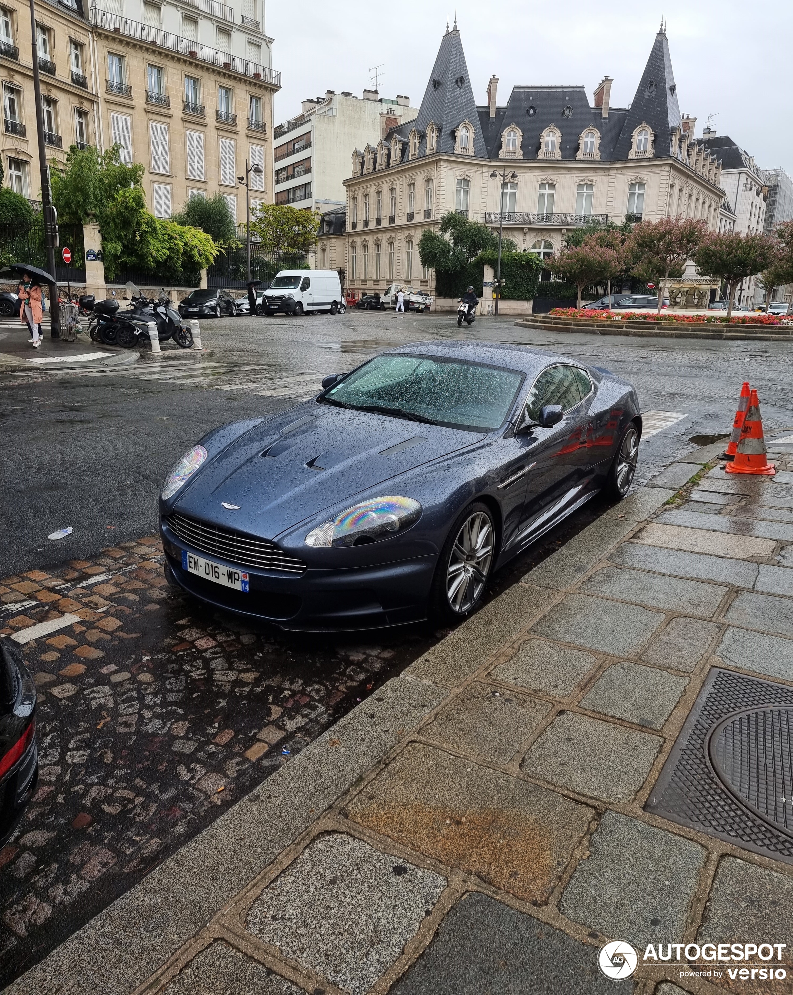 Aston Martin DBS