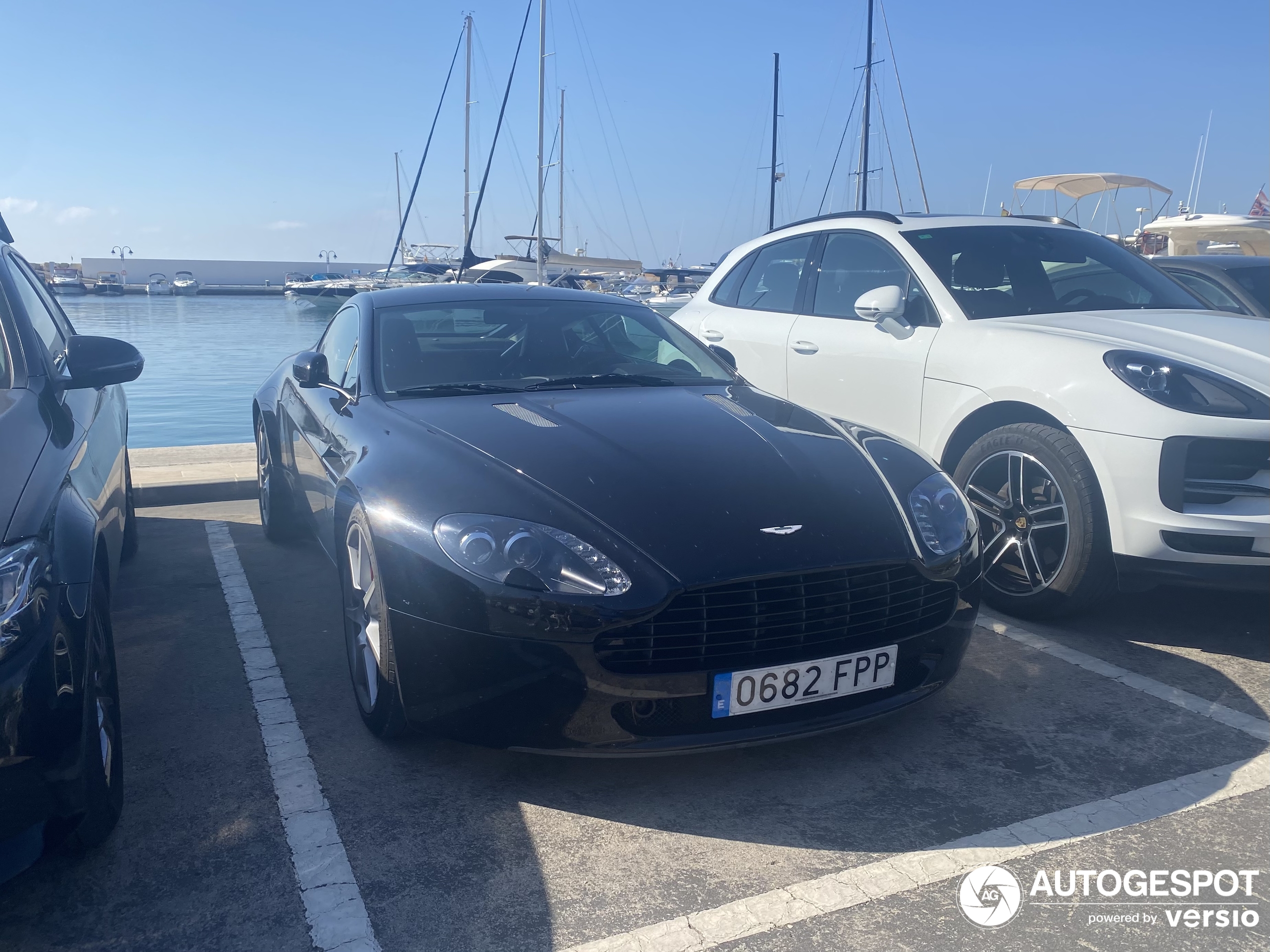 Aston Martin V8 Vantage