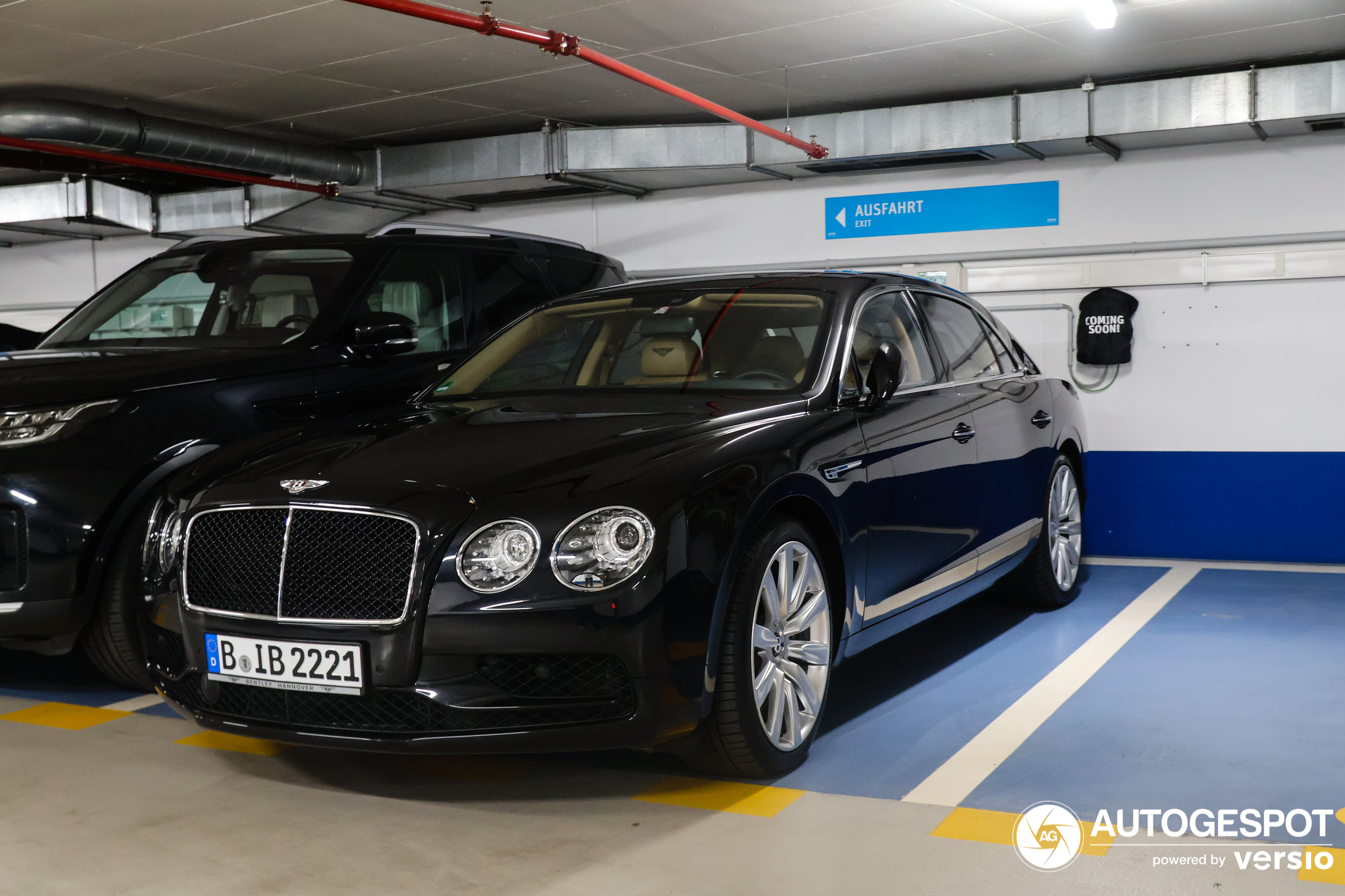 Bentley Flying Spur V8 S