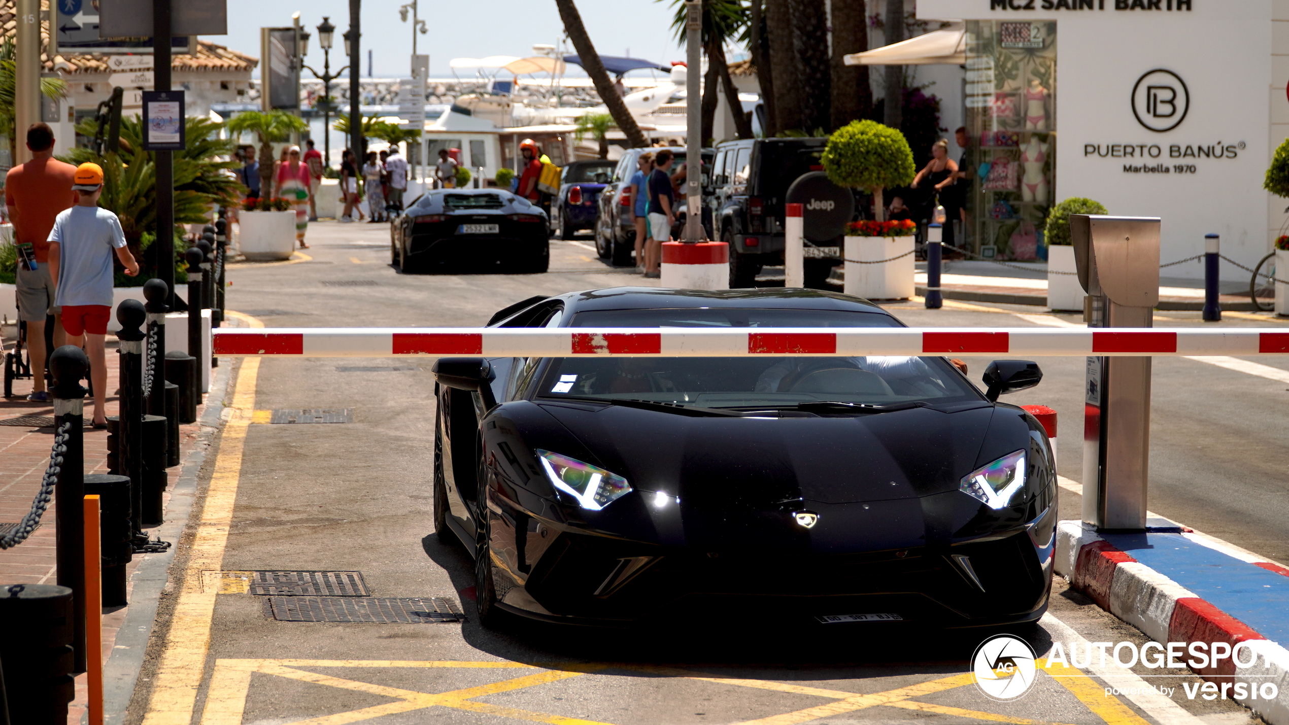 Lamborghini Aventador S LP740-4