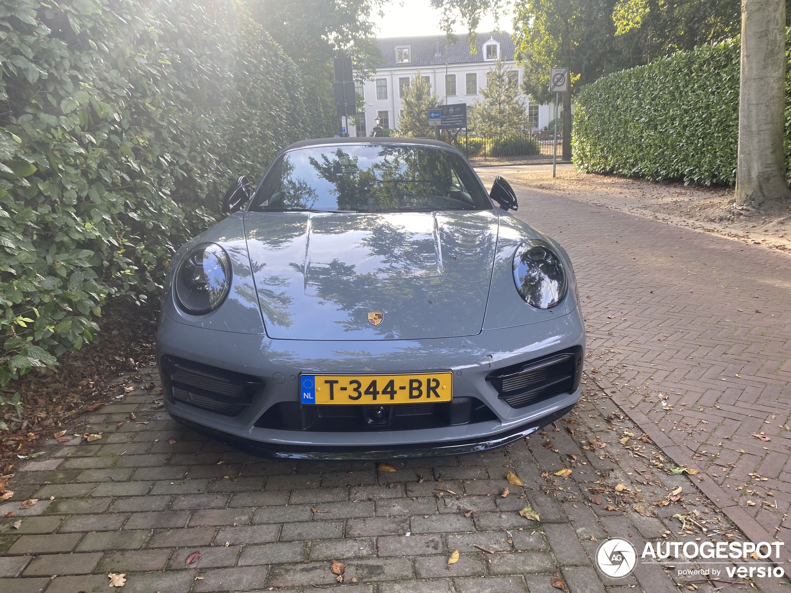 Porsche 992 Carrera 4 GTS Cabriolet