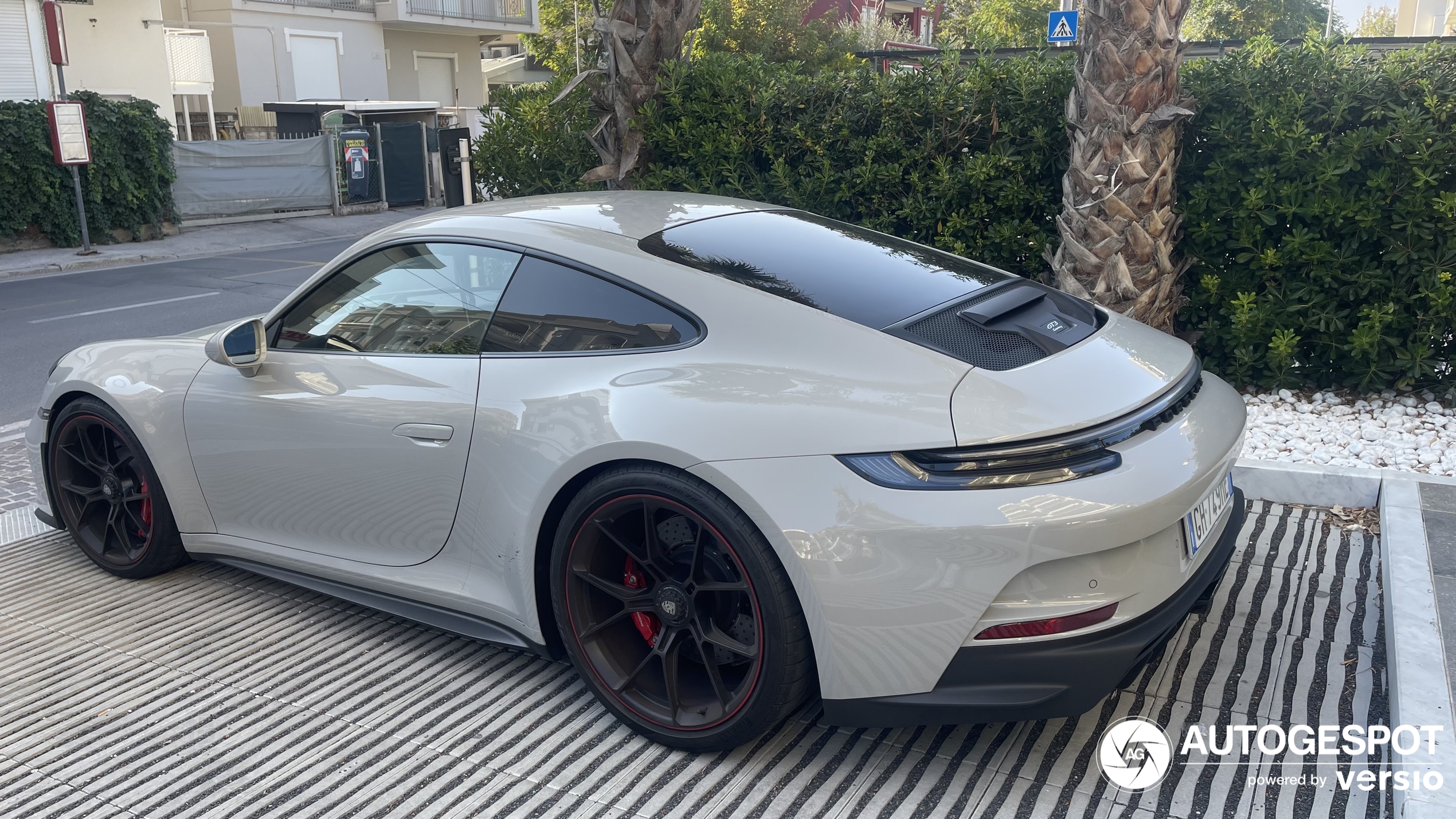 Porsche 992 GT3 Touring