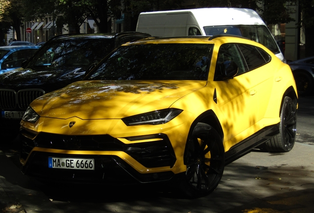 Lamborghini Urus