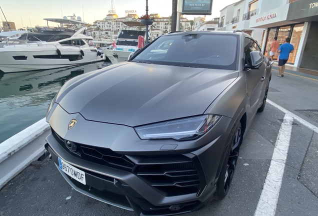 Lamborghini Urus