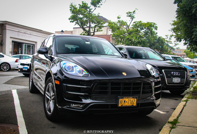 Porsche 95B Macan Turbo