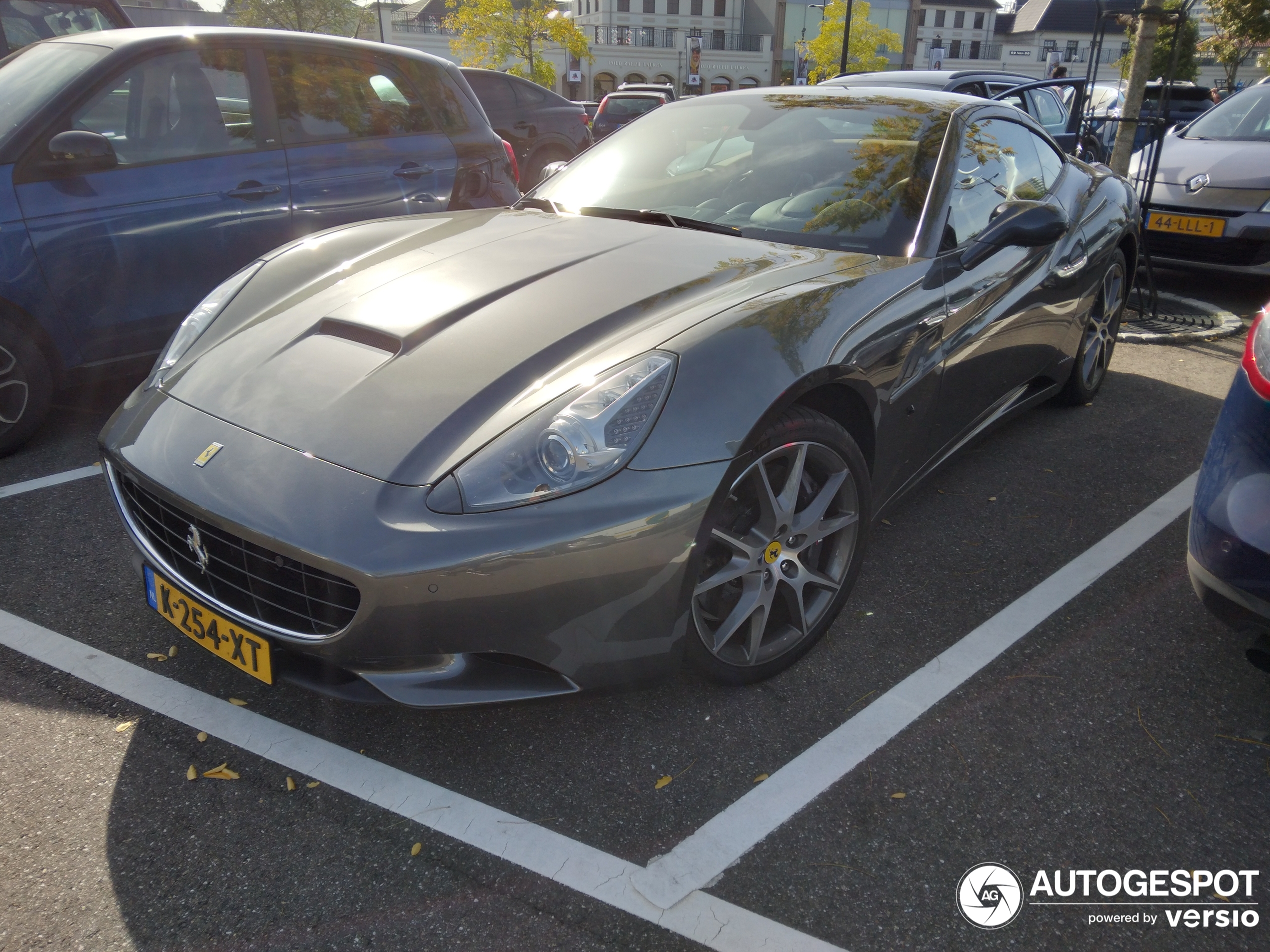 Ferrari California