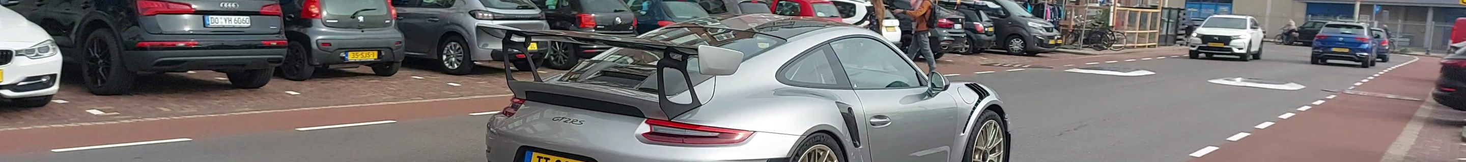 Porsche 991 GT2 RS Weissach Package