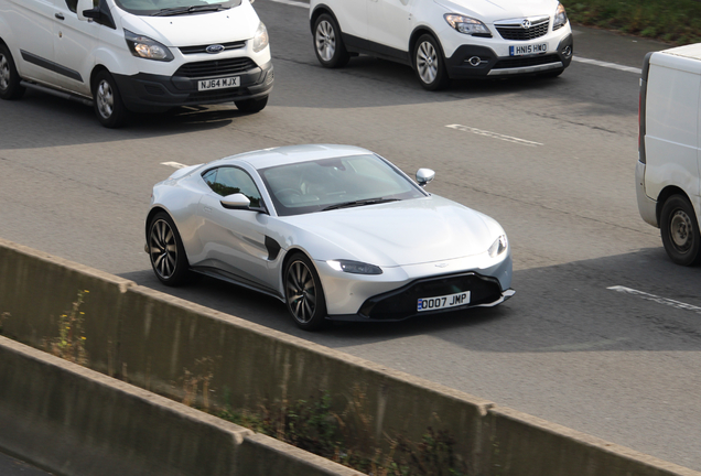 Aston Martin V8 Vantage 2018