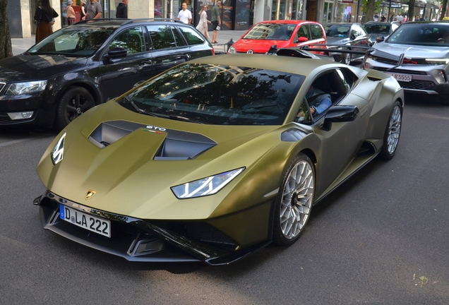 Lamborghini Huracán LP640-2 STO