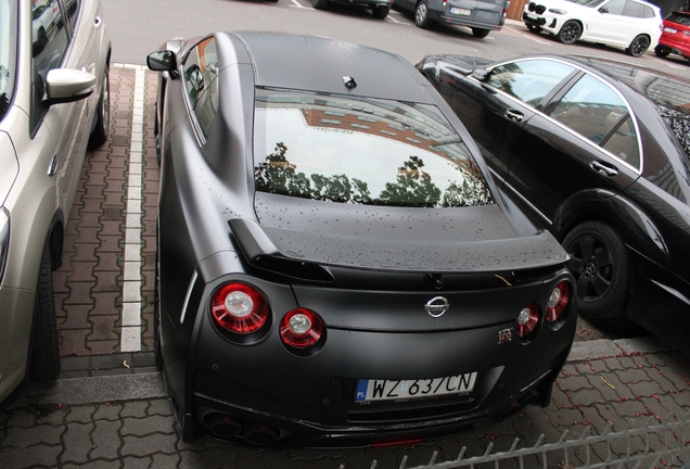 Nissan GT-R 2017 Black Edition