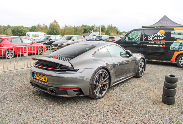 Porsche 992 Carrera 4S