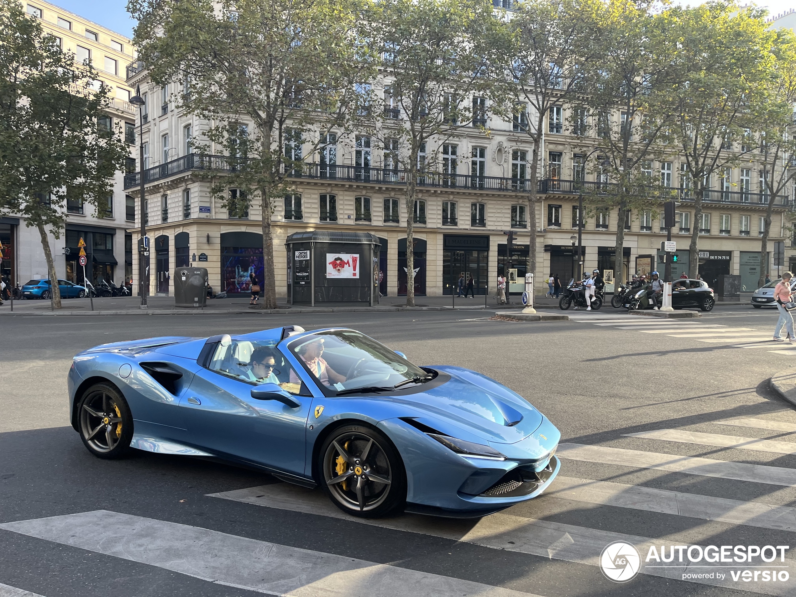 Ferrari F8 Spider