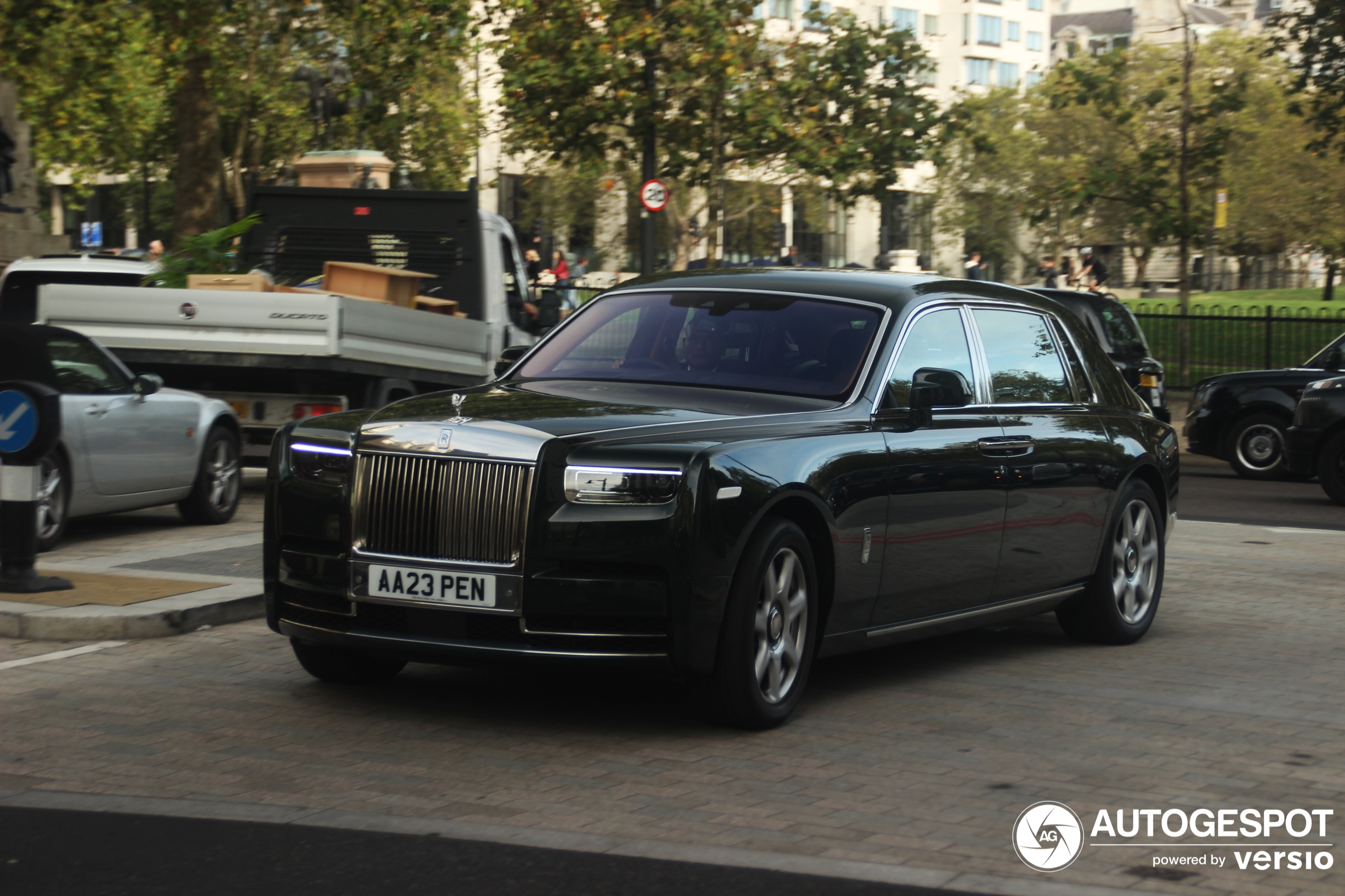 Rolls-Royce Phantom VIII EWB Series II - 09 October 2023