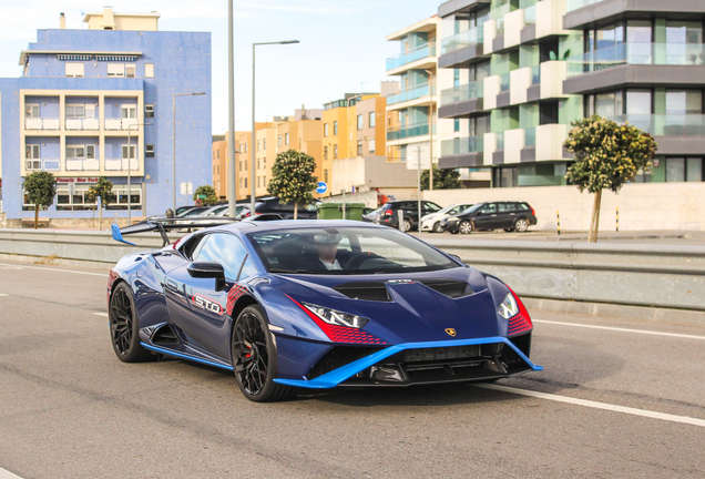 Lamborghini Huracán LP640-2 STO