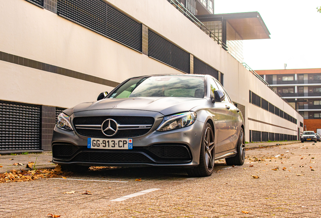 Mercedes-AMG C 63 S W205