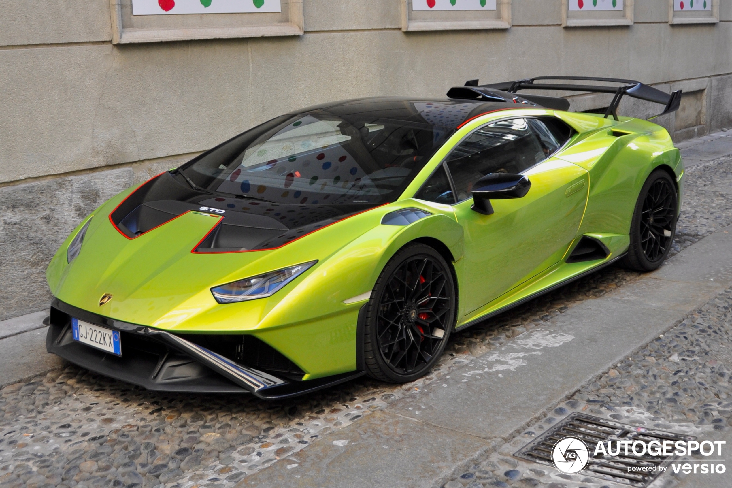 Lamborghini Huracán LP640-2 STO